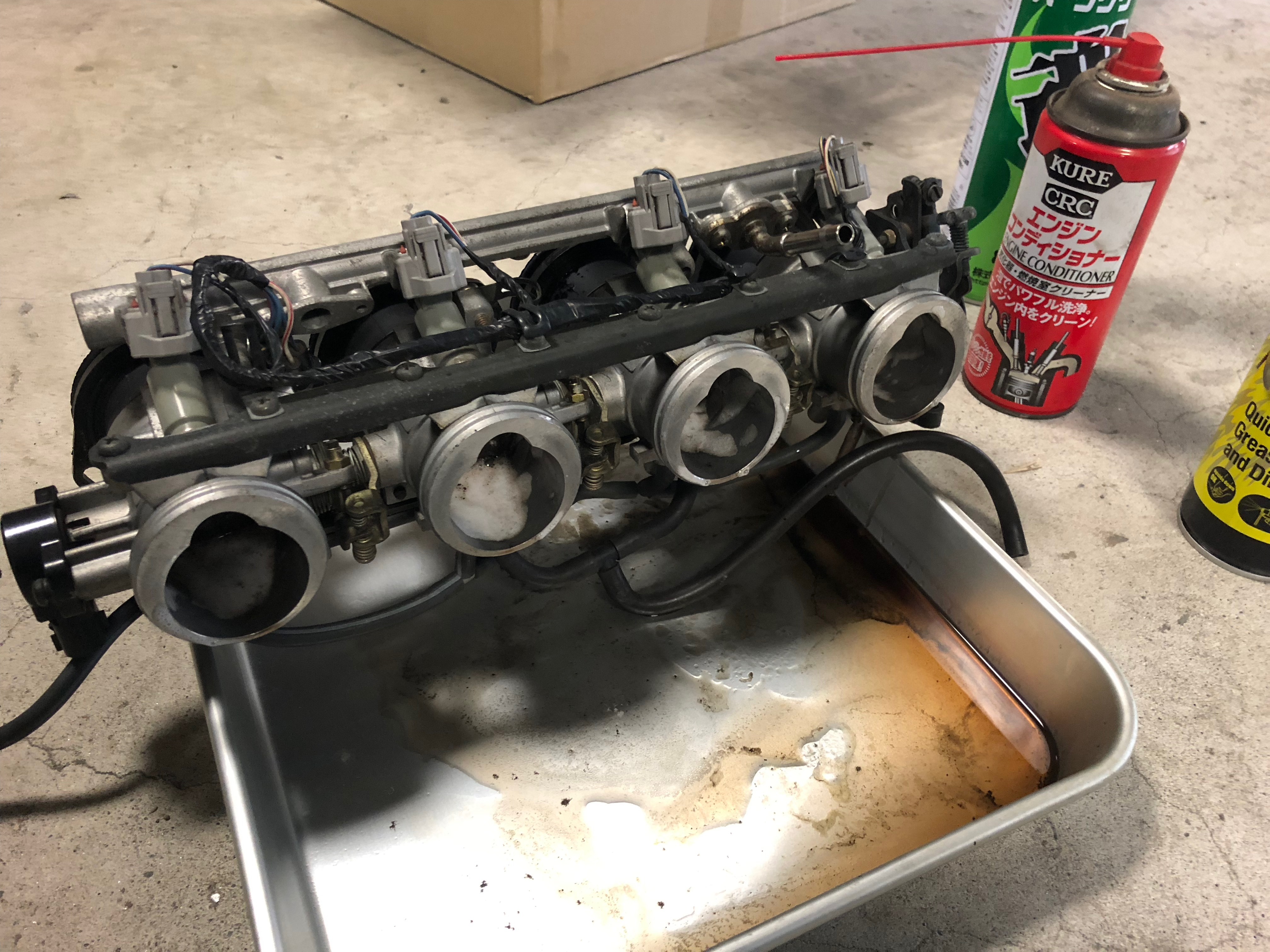 ZX-12R スロットルボディ改良工事 - Life on Wheeeeeles and with Muuusic!