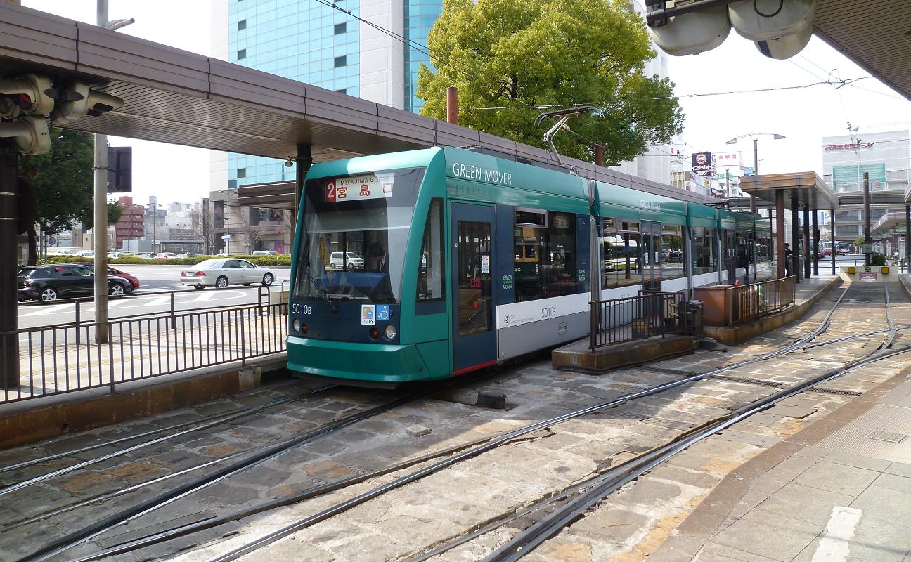 MODEMO 広電5000形グリーンムーバー入線 | 川崎駅 レイアウト製作日誌