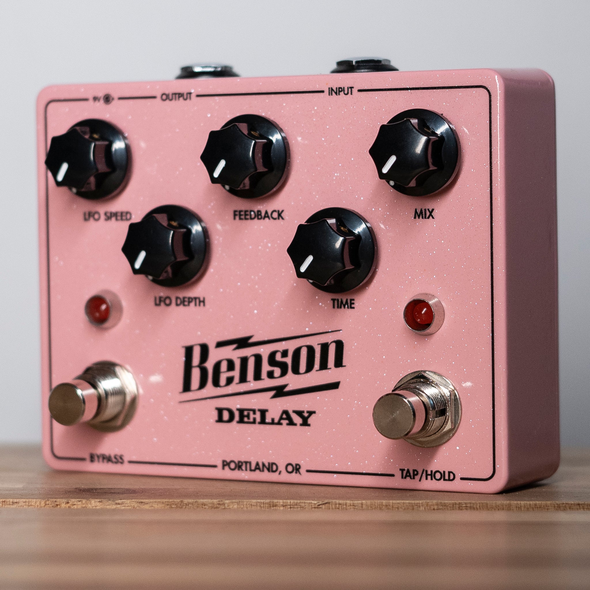 Benson Amps Delay Pedal Shell Pink Sparkle Exclusive – Black Bobbin