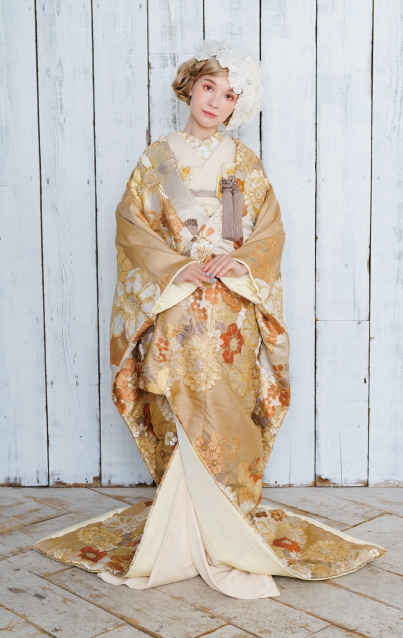 □インスタグラムで大人気の色打掛入荷いたしました｜ブライダル