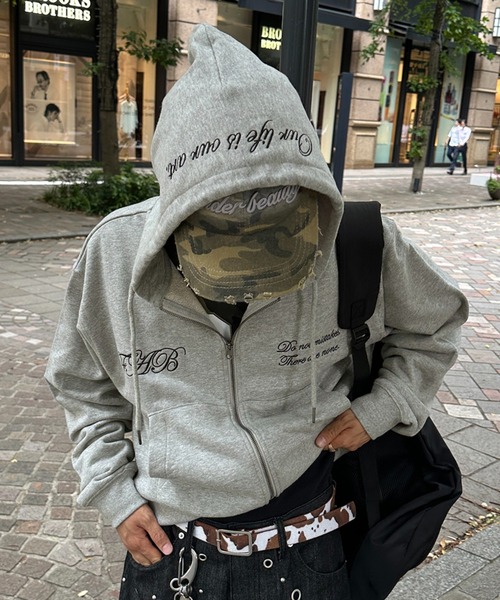 FEMBROIDERED DESIGN FULL ZIP HOODIE／刺繍デザインフルジップ