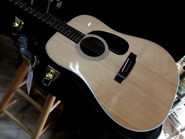 お取り寄せ商品】K.Yairi DY-28 【 D-28 スタイル 】 マイク搭載