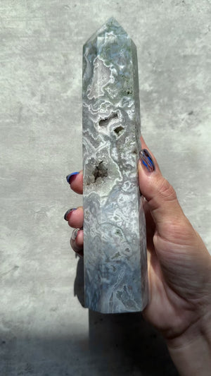 MOSS AGATE TOWER L – CENTERING