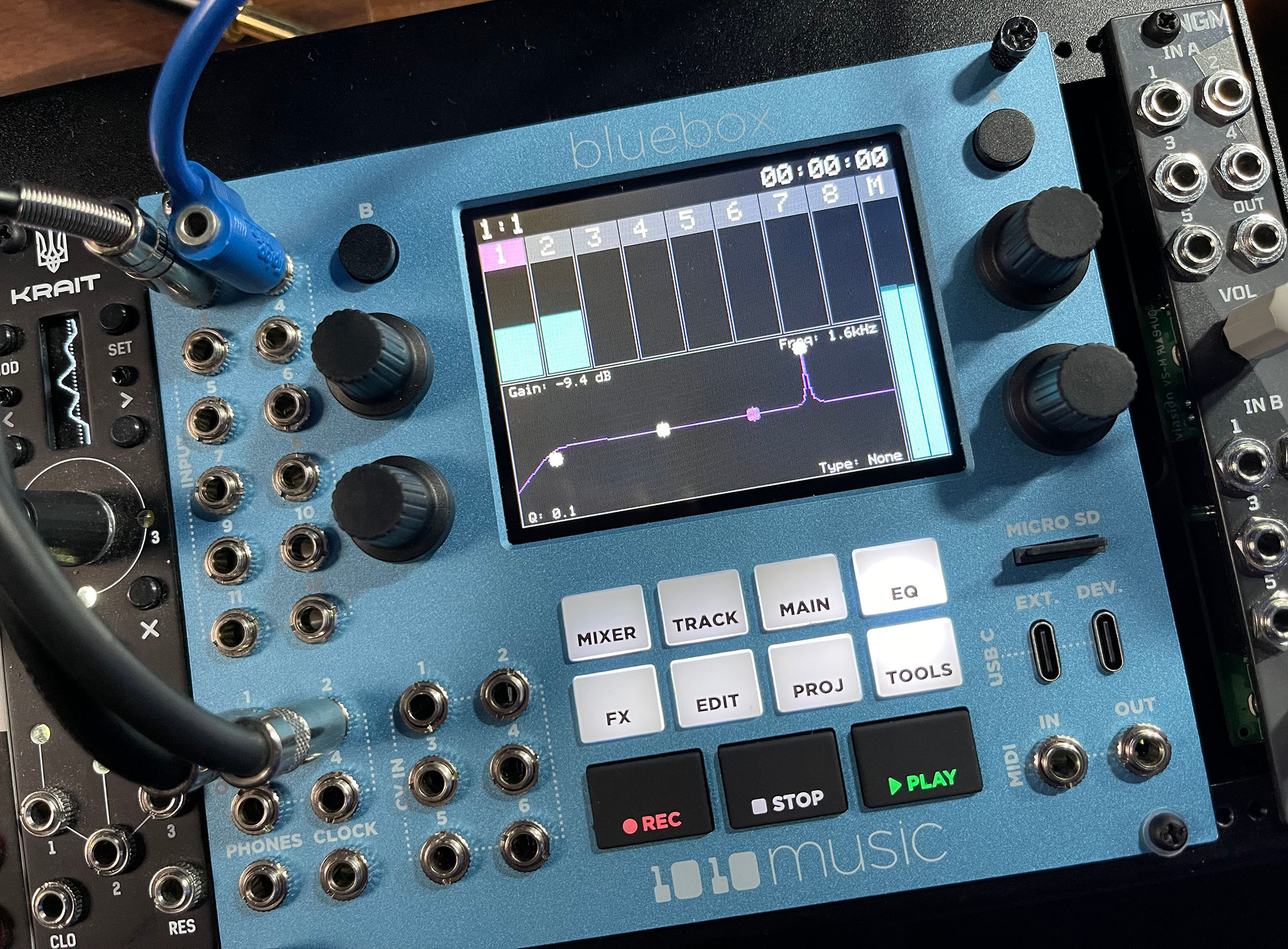 1010music bluebox Eurorack review: mix, record, FX, USB, and CV