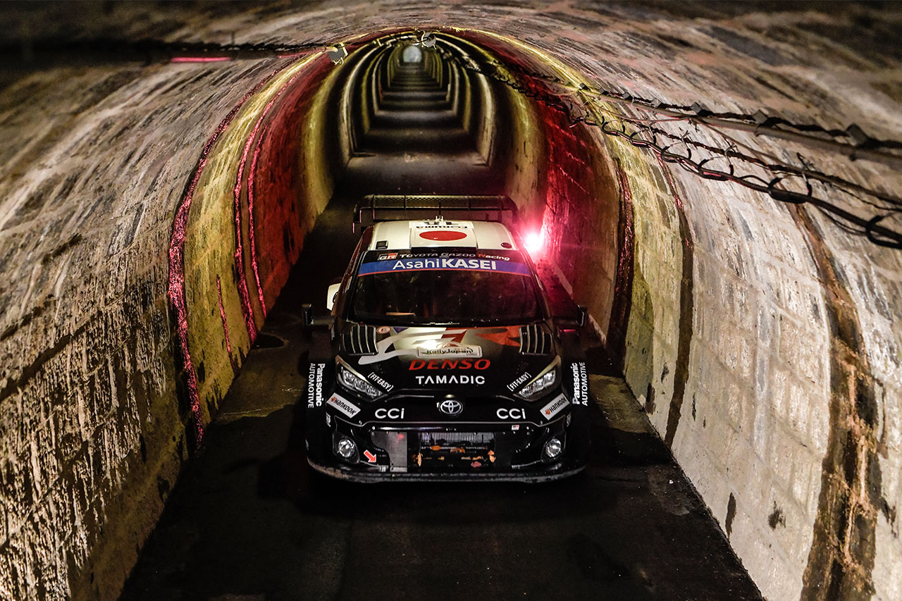 勝田貴元が2番手浮上。母国ラリージャパンで8度の王者オジエに肉薄