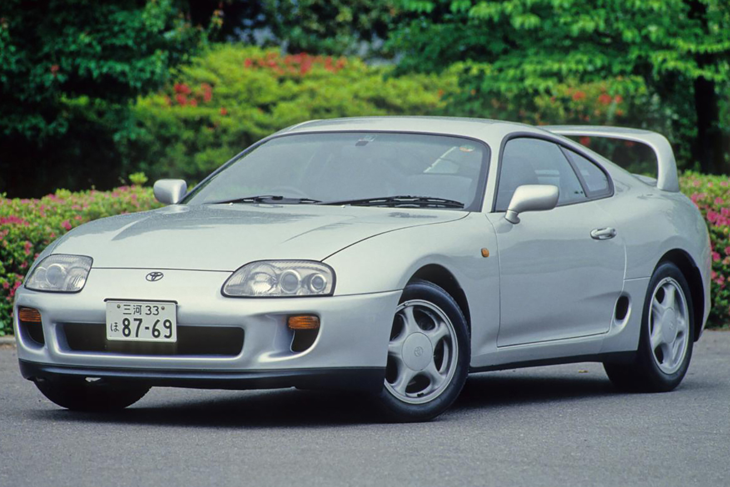 トヨタ4代目スープラ（80型）について詳しく解説！ 歴代モデルも紹介