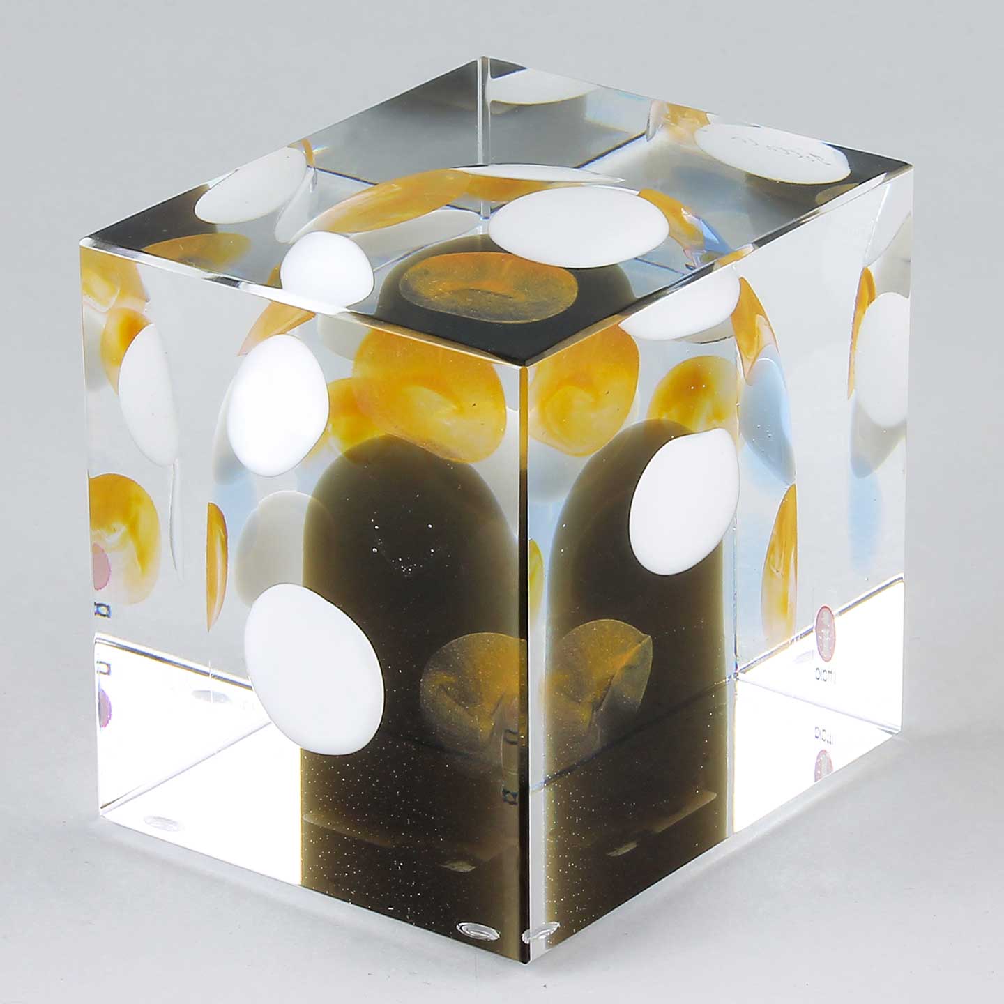 オイバ・トイッカ ガラスのオブジェ Annual Cube アニュアルキューブ