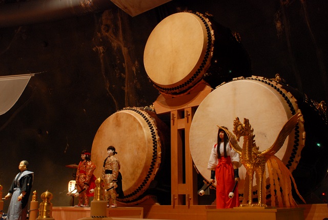 平成の祭屋台」「世界一の大太鼓」「日本一の神輿」を展示！記念撮影