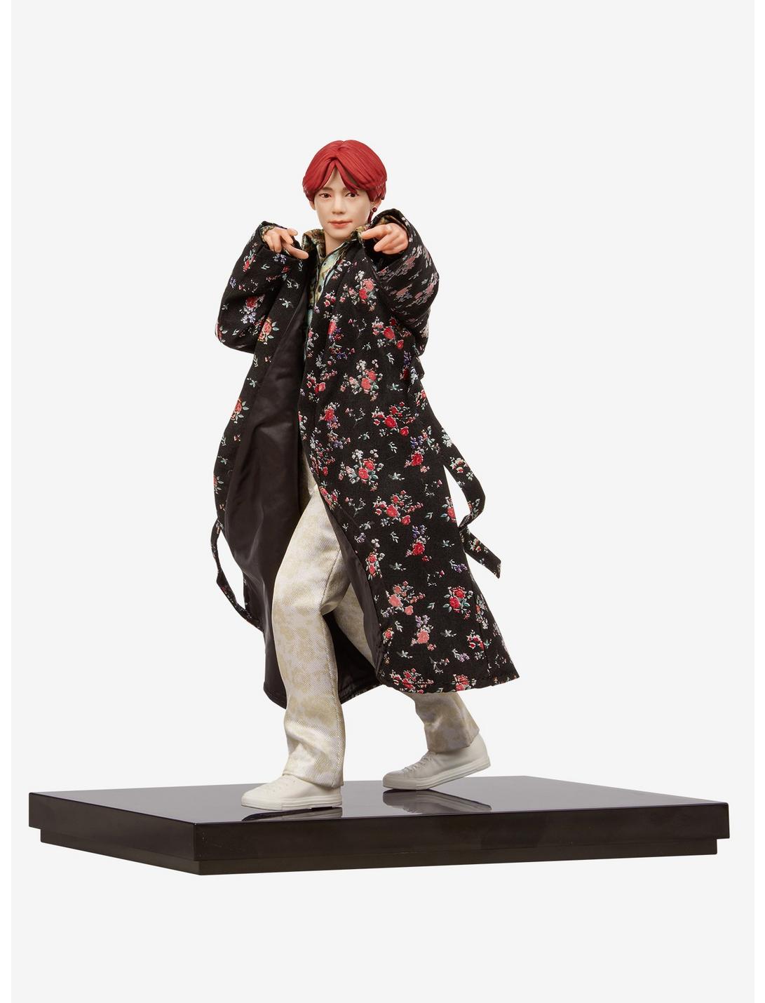 BTS V Deluxe Statue | Hot Topic