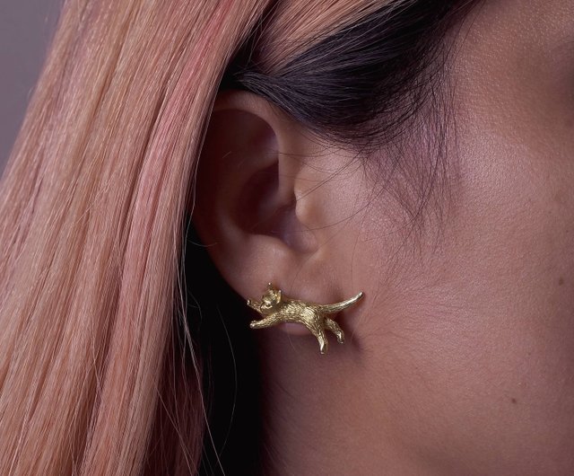 送料無料】タイ ジャンピング キャット ピアス、スターリングシルバー