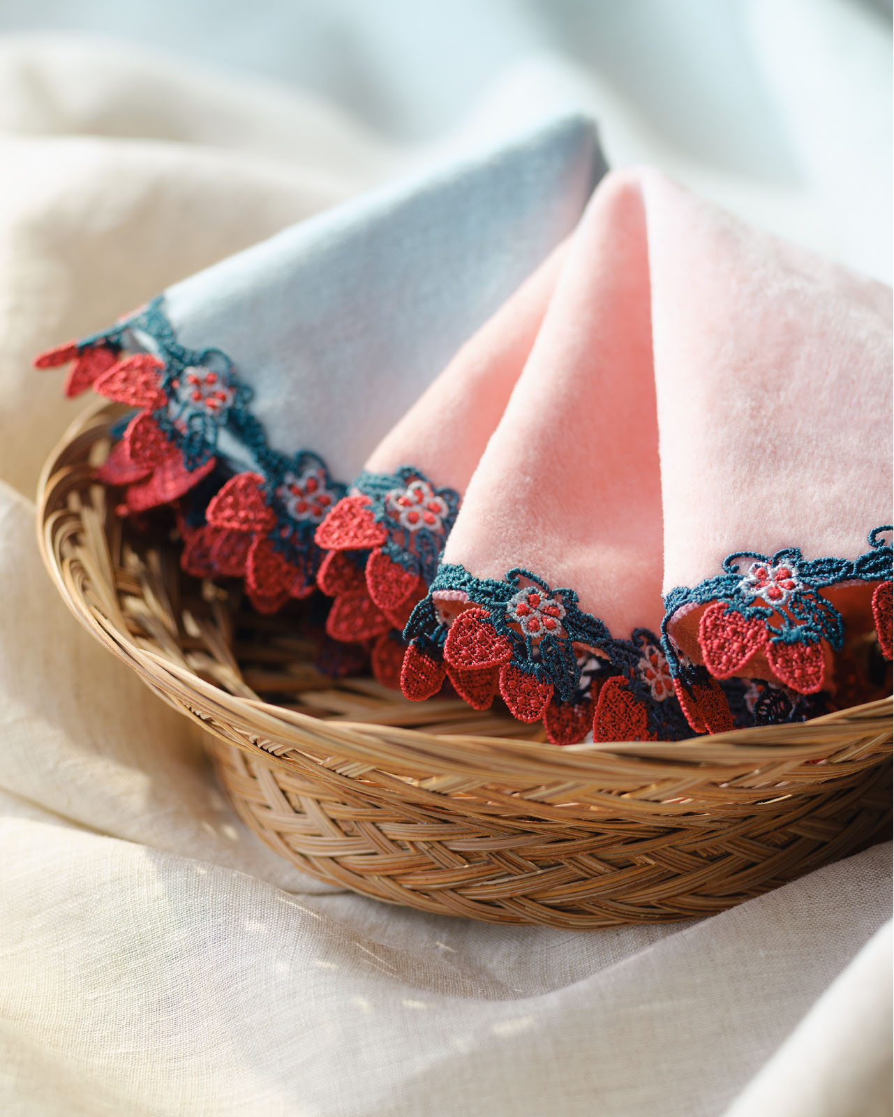 近沢レース店 2024春夏 シーズンタオルハンカチ頒布会