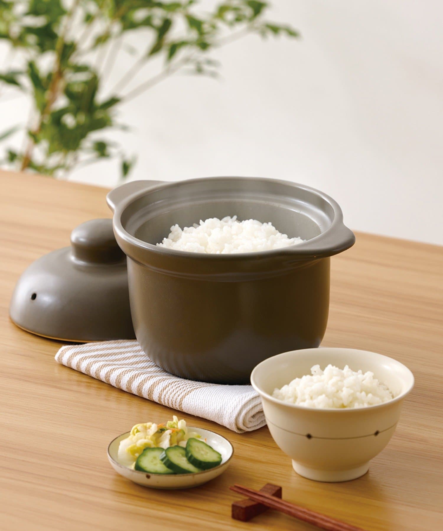 2合用炊飯土鍋：1400ml／KITINTO | 3COINS(スリーコインズ)ライフ