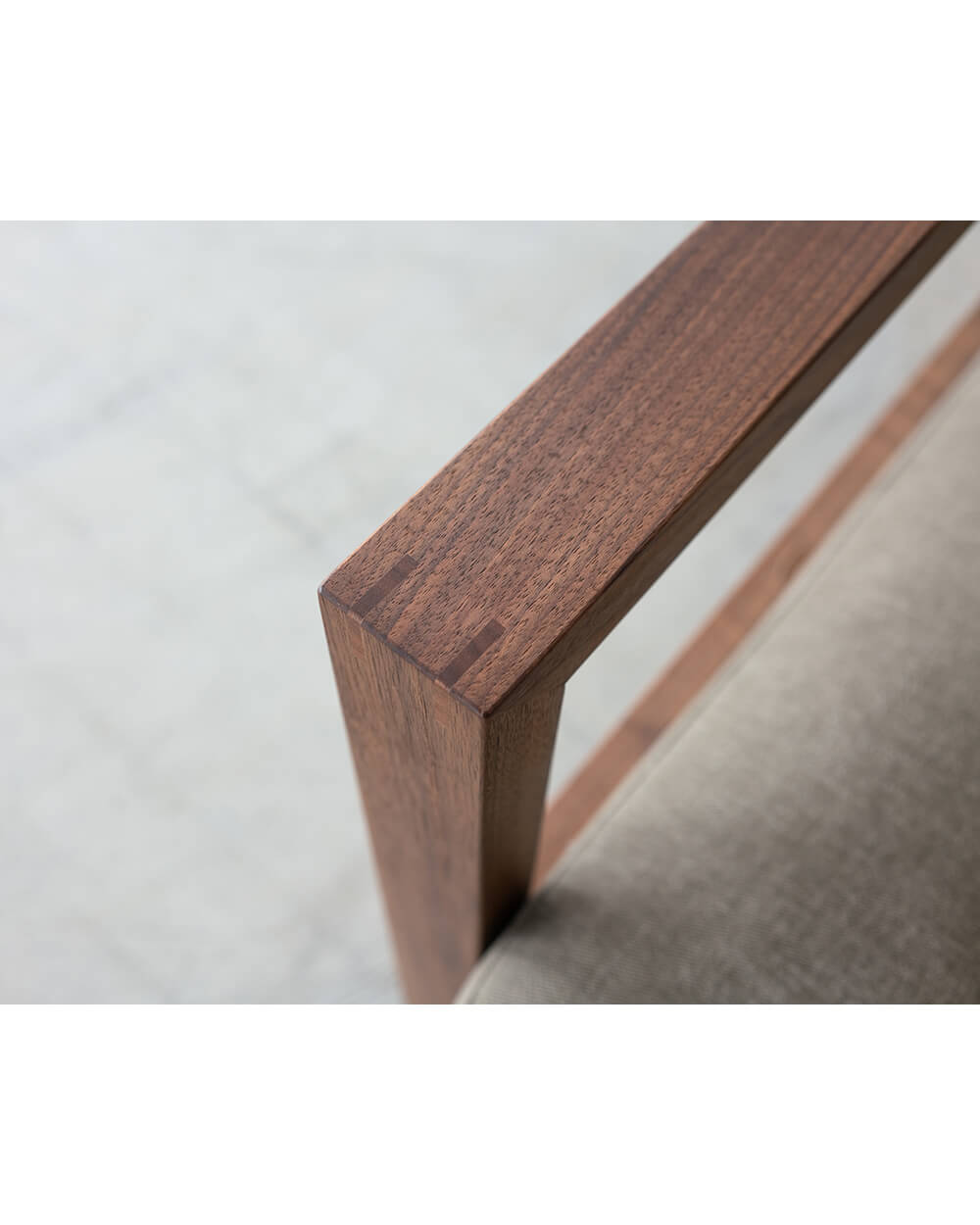 2.5Pソファ ローゼ180（BB） ウォールナット材 / オイル塗装 | cocochi