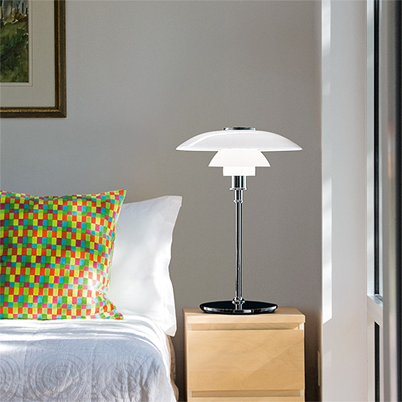 Louis Poulsen（ルイスポールセン）PH 4 1/2 - 3 1/2 グラステーブル