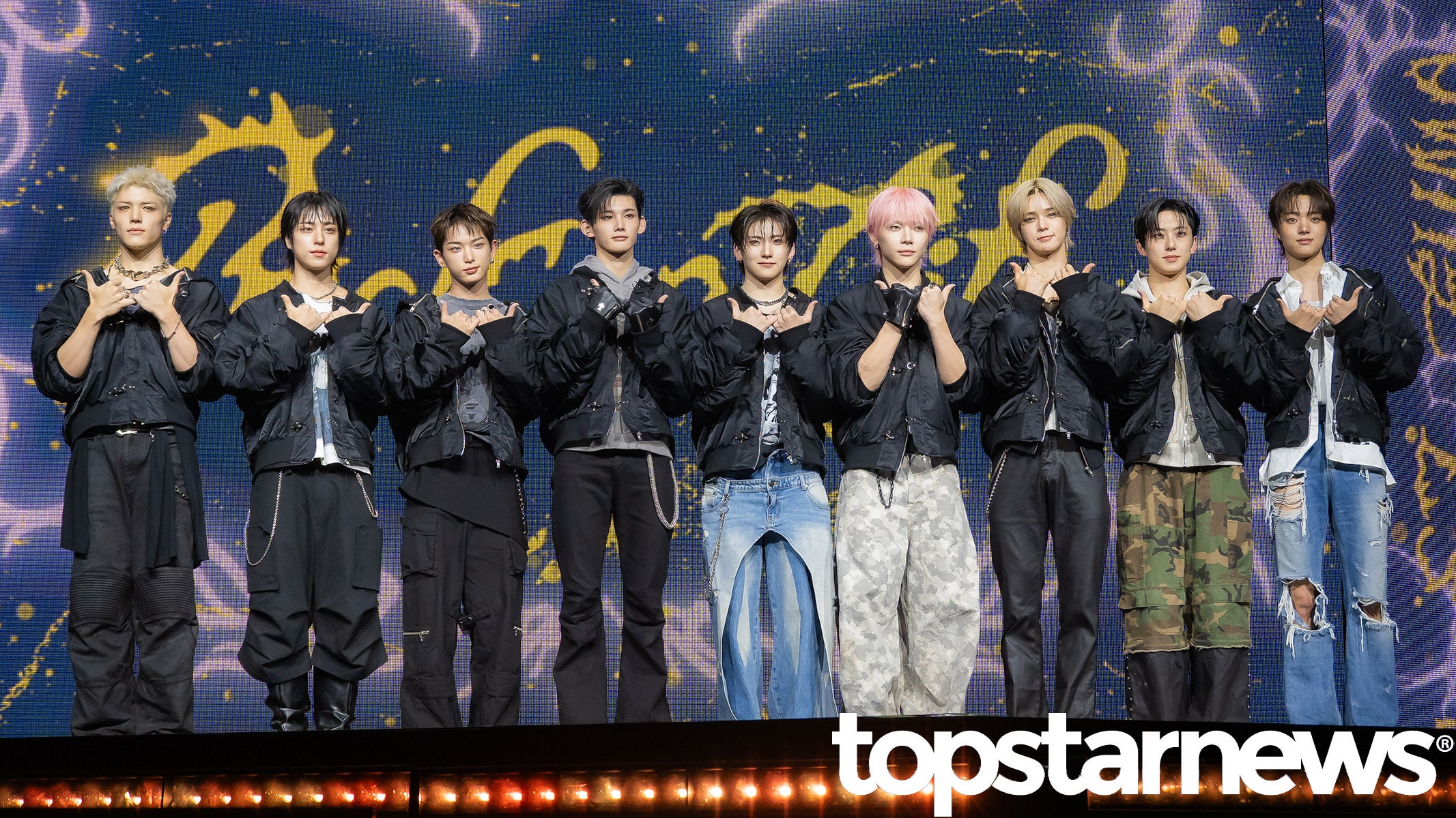 &TEAM、韓国1stミニアルバム「Back to Life」ショーケースに出席