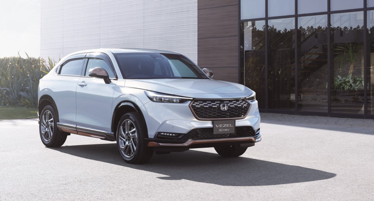 公式】新型「VEZEL」が4/23（金）発売！│Honda Cars 石川西