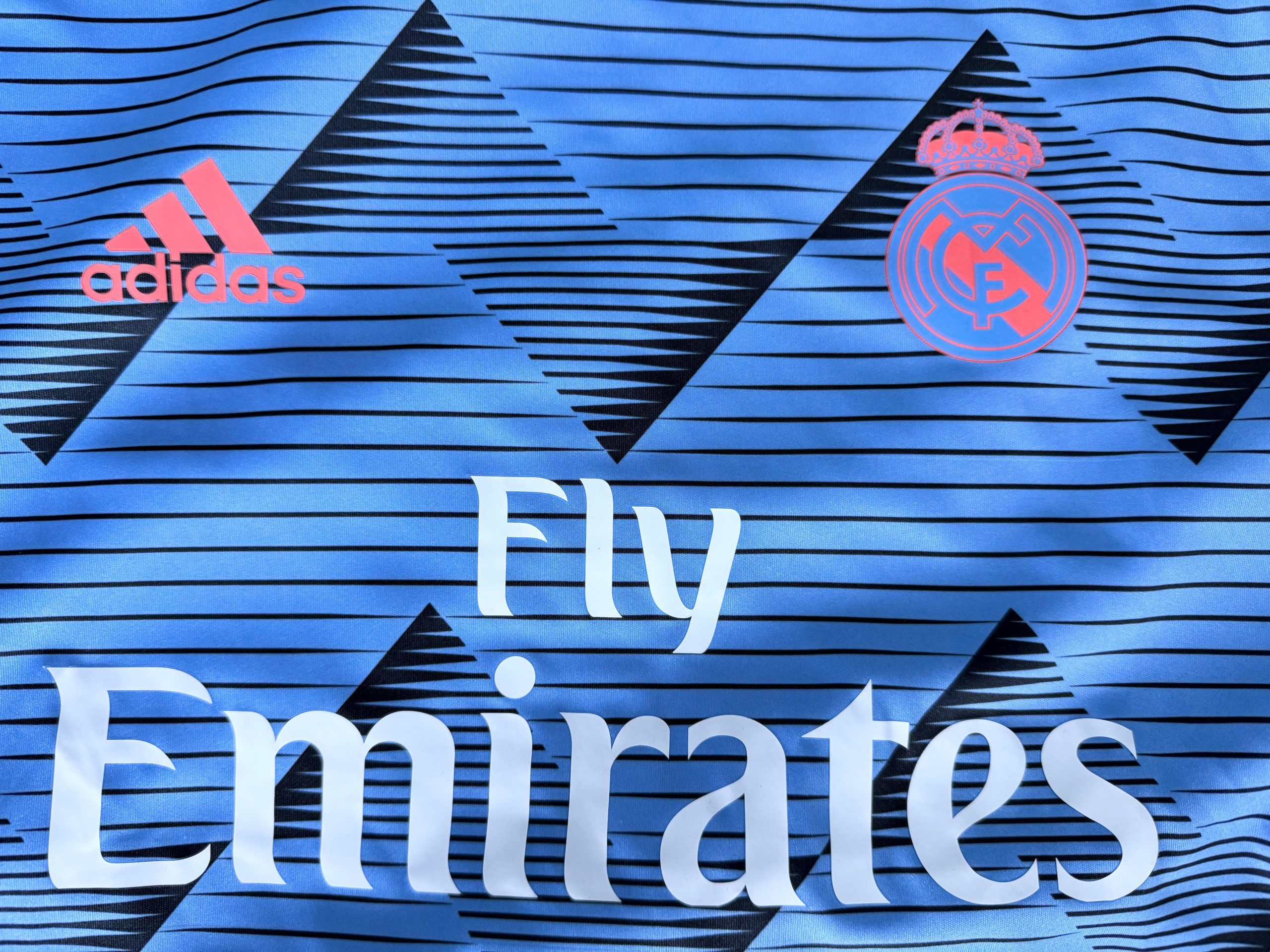 Toni Kroos | Sports Memorabilia Define Aura