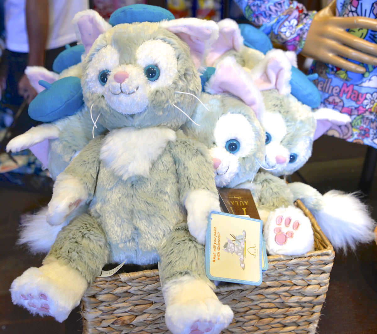 アロハシャツコスチュームのジェラトーニグッズが初登場！｢アウラニ