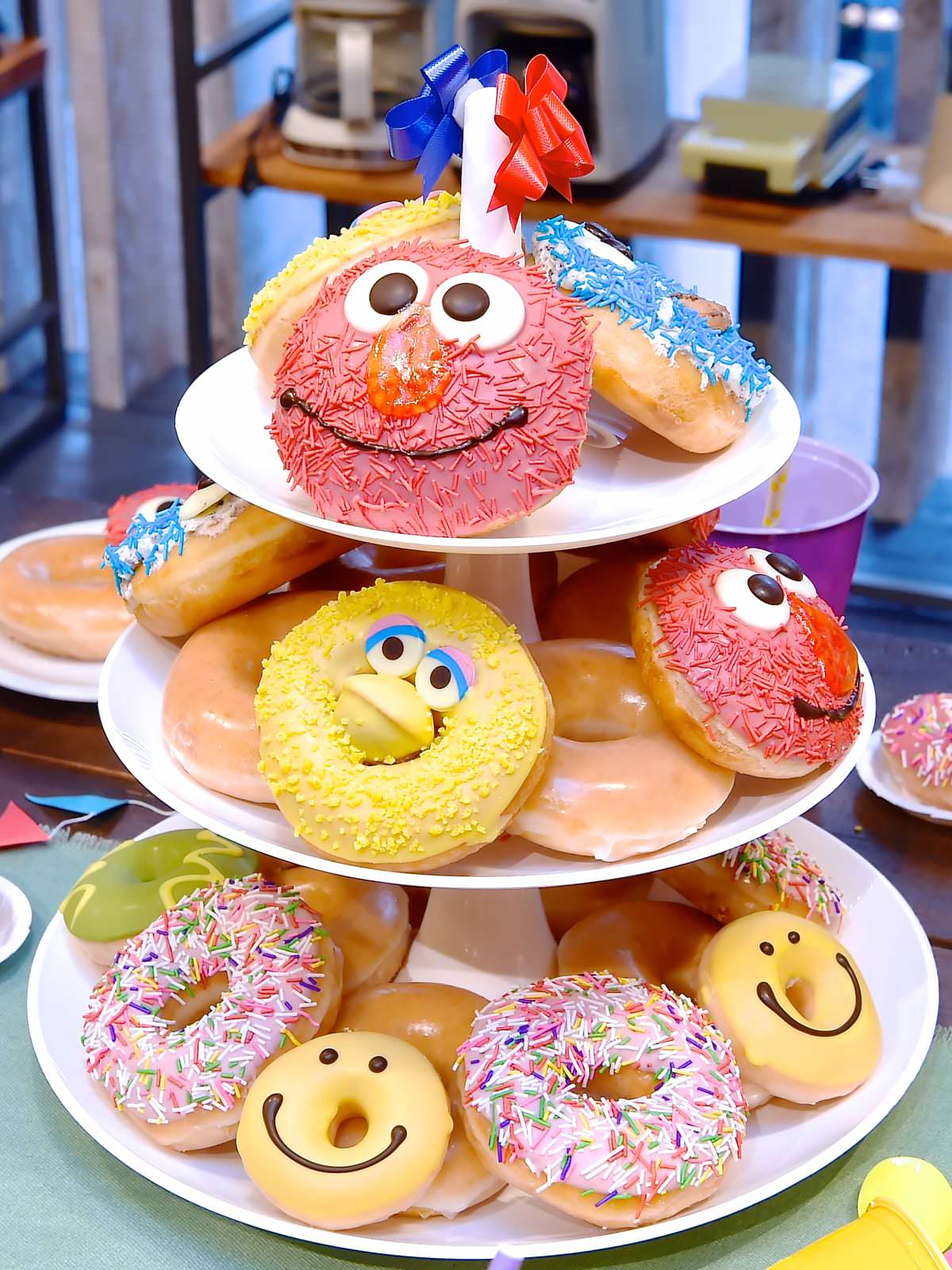 実食レポ】セサミストリートの仲間たちがかわいいドーナツに