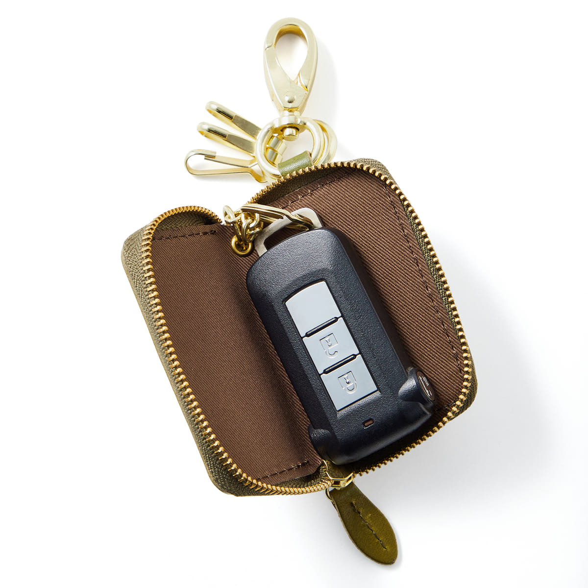 プルートの型押しがかわいい！ベルメゾン ディズニー「栃木レザー製