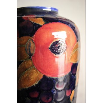 William Moorcroft ムーアクロフト 英国磁器 花瓶 P198｜骨董店 のびる
