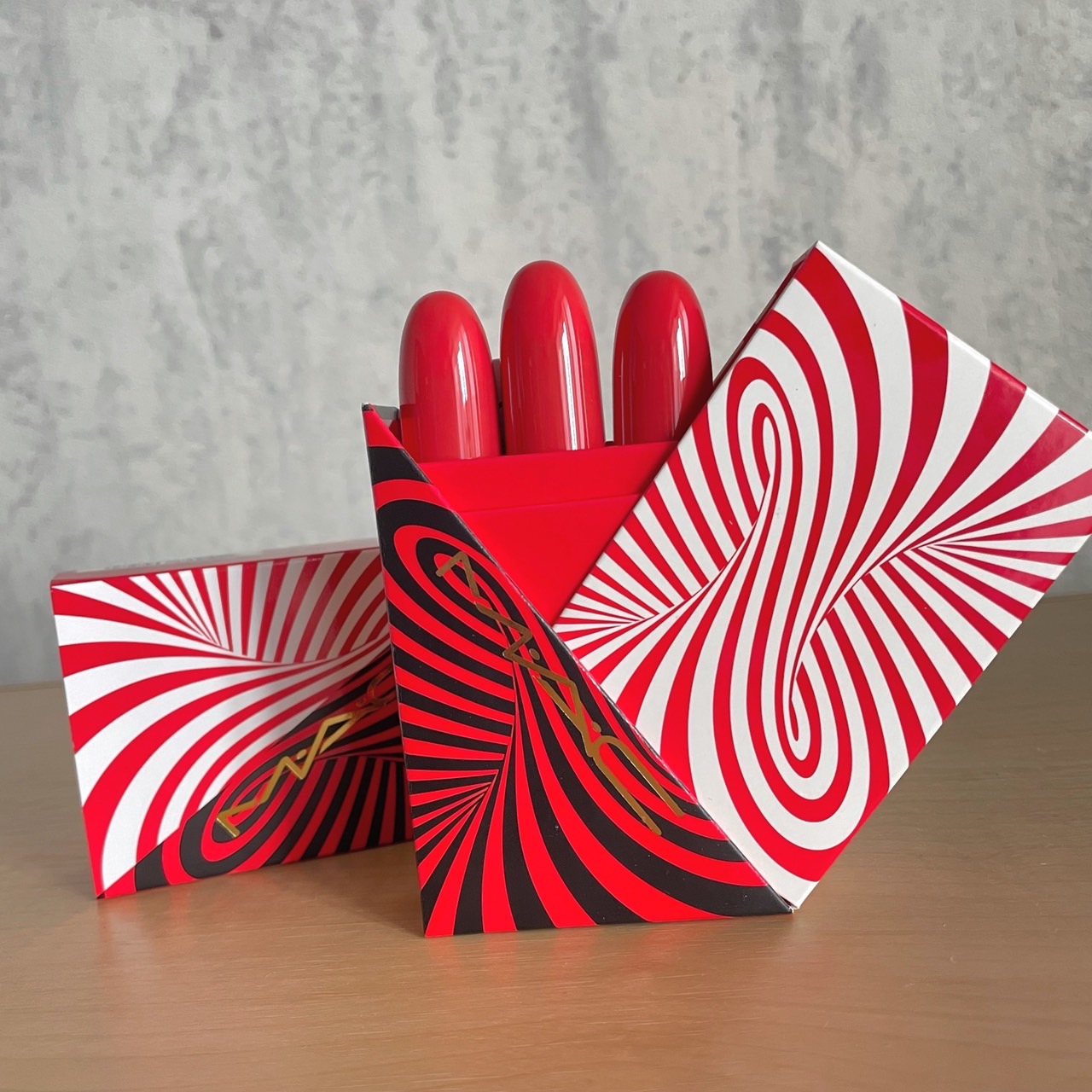 M・A・Cクリスマスコフレレビュー第2弾🌟「タイニー トリックス ミニ