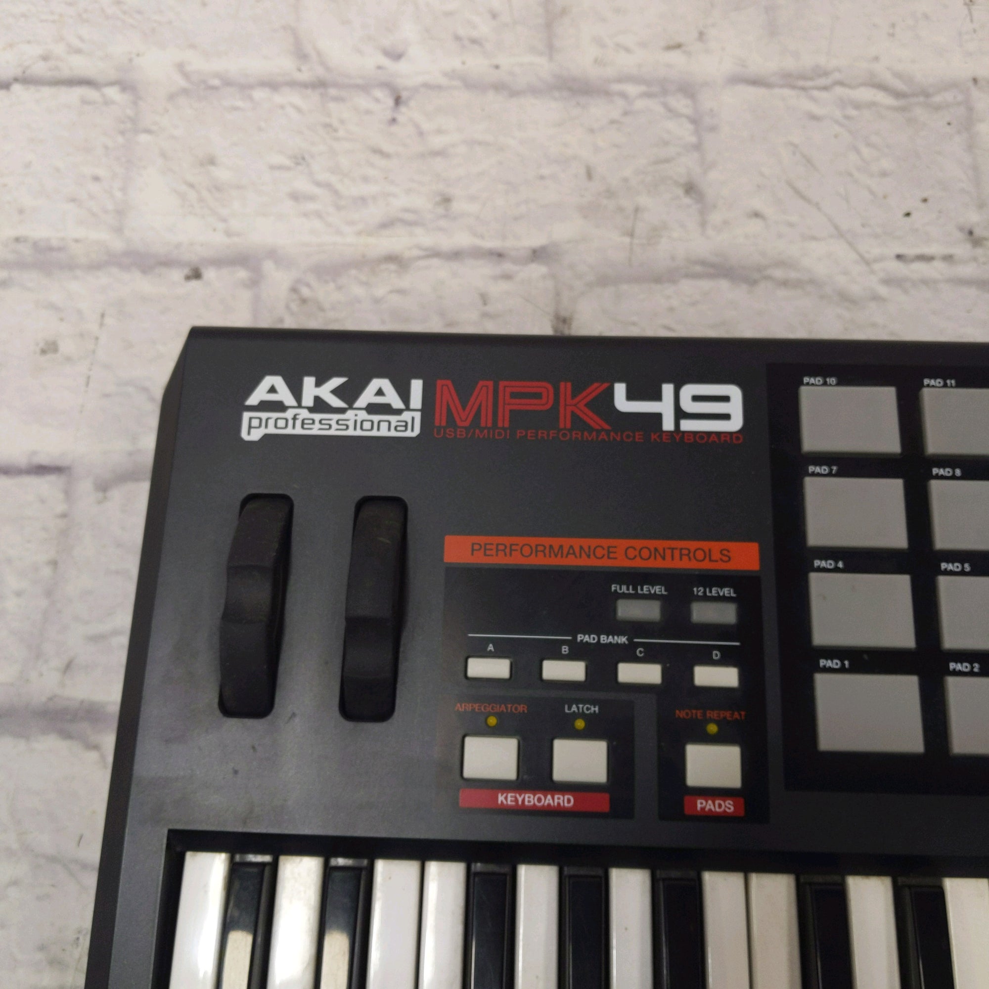 Akai MPK 49 UBS/MIDI Controller AS-IS - Evolution Music