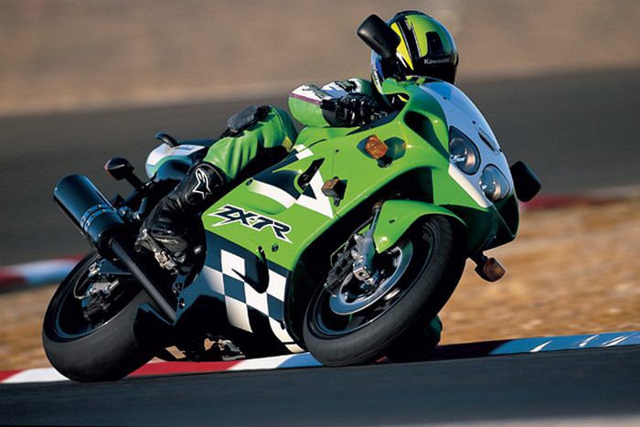Kawasaki 750 ZX-7 R 2002 - Motorcycle specifications, reviews, photos