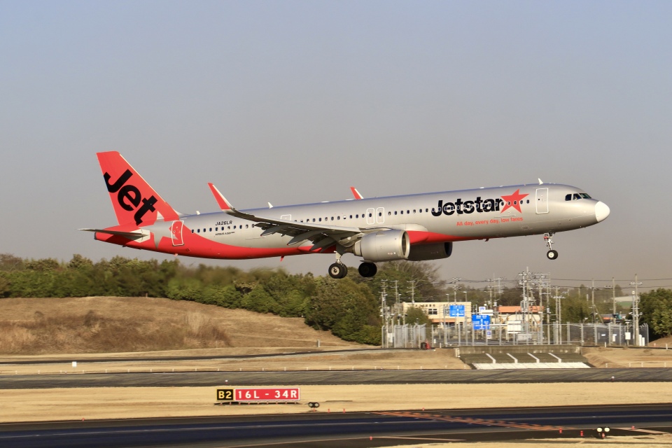 ジェットスター・ジャパン Airbus A321neo JA26LR 成田空港 航空フォト