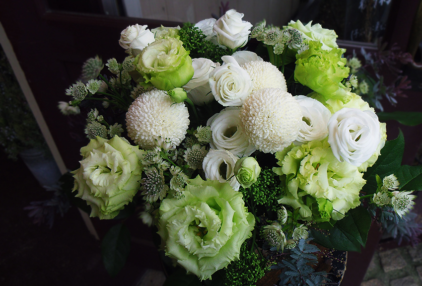 クールビューティなアレンジメント｜花通販・大阪店頭受取