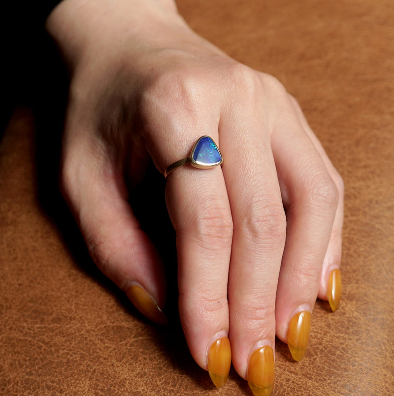 Kagann / K18 ダブレットオパールリング – Fuligo / Fuligoshed