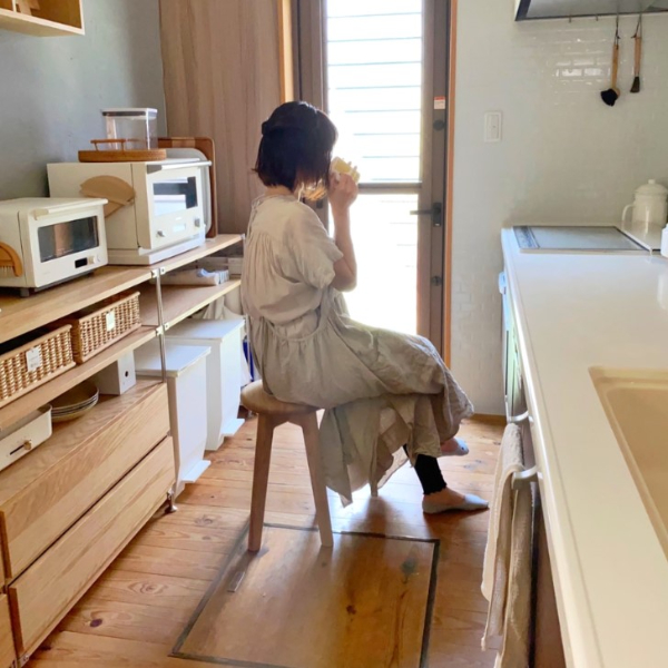 インテリア 天然木 栗の木のスツール 丸型スツール 無垢材 ウッド