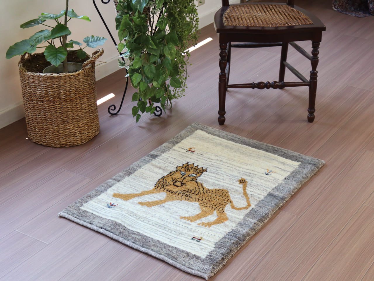 ギャッベ（ギャベ）専門店 インプレッションオブギャッベ / ライオン