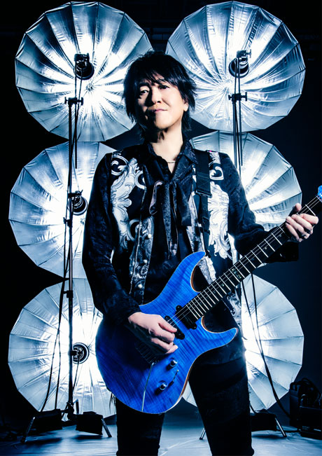 e-ZUKA 直筆サイン入りポスター＋色紙 | 激ロック プレゼント