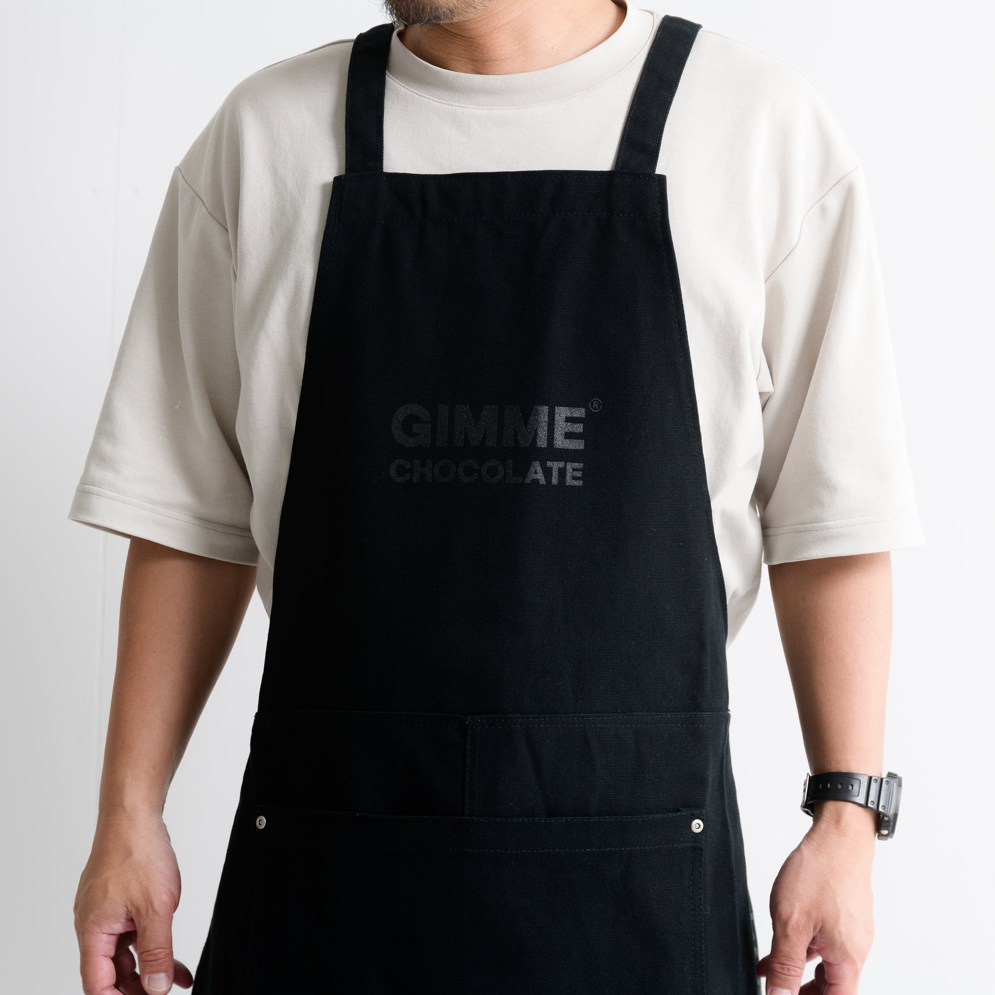 GIMMEロゴ エプロン – GIMME CHOCOLATE
