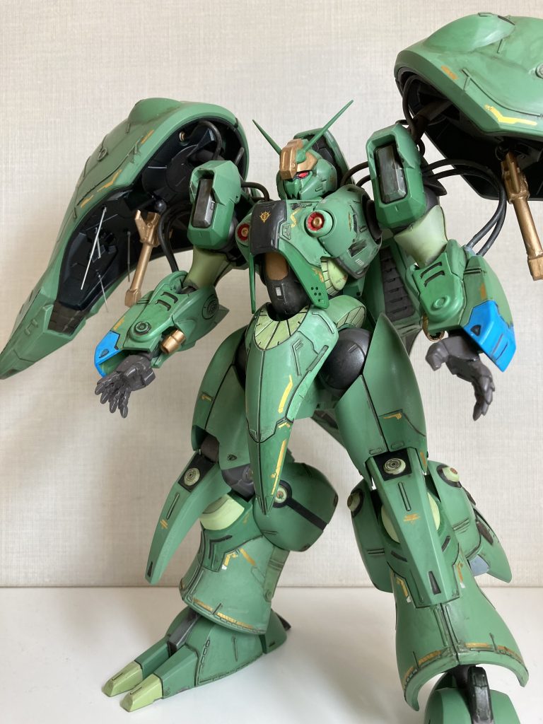 クィン・マンサ アサルトキングダム｜@tsumass2さんのガンプラ作品