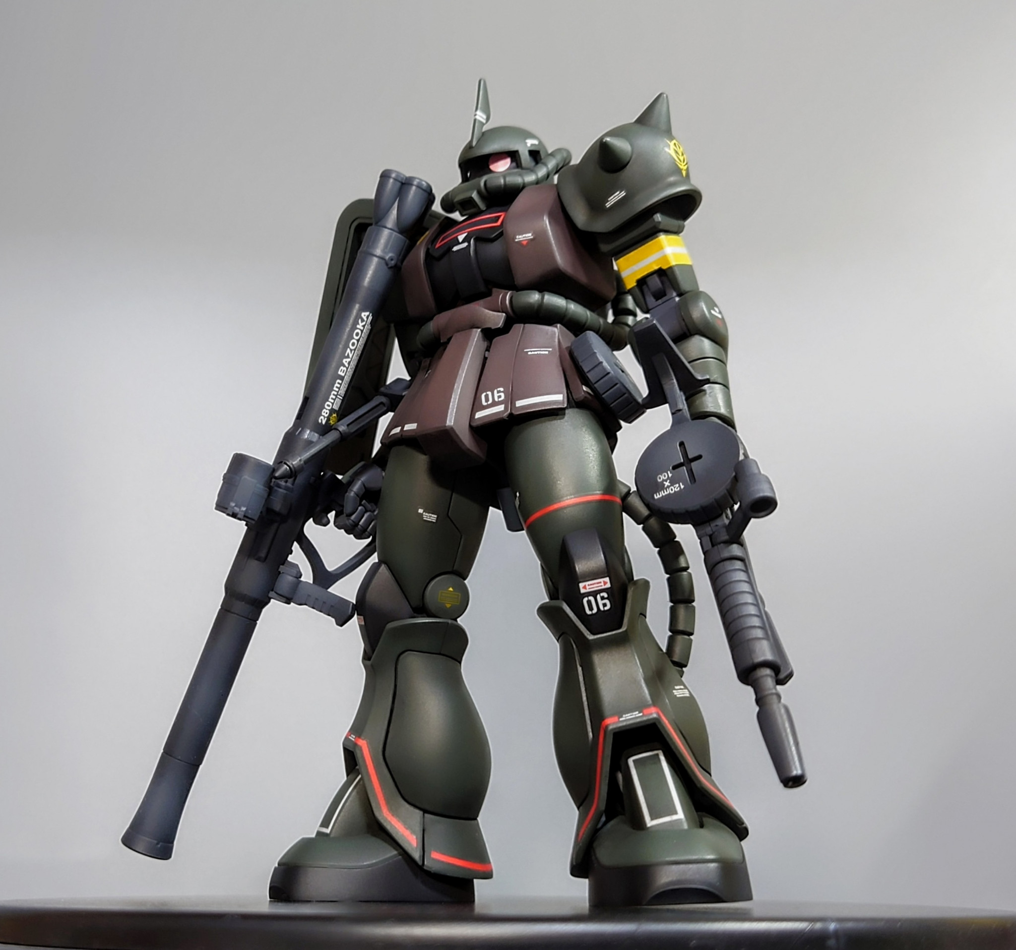 HG ザクⅡ リアルタイプカラー｜HOPIさんのガンプラ作品｜GUNSTA