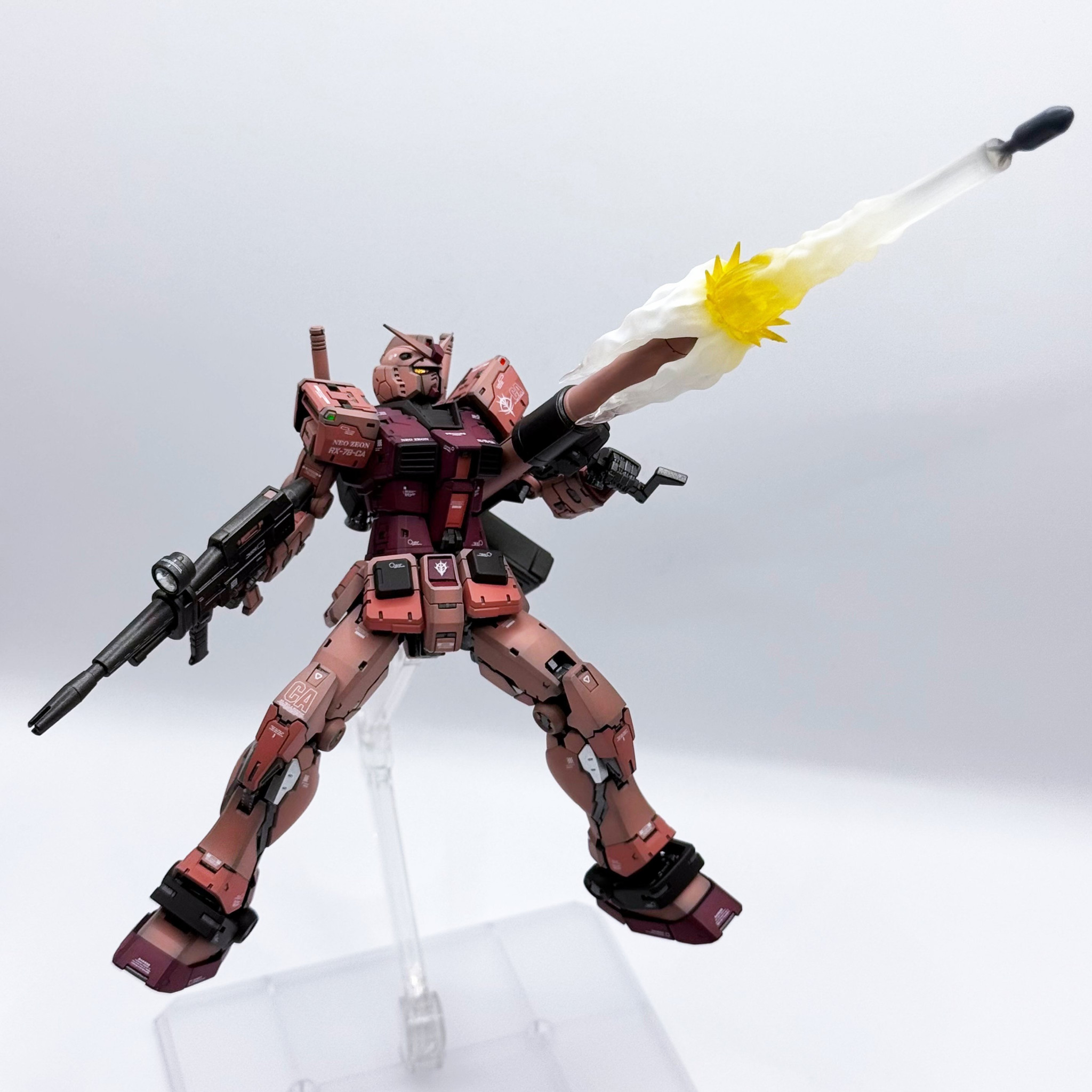 RG キャスバル専用ガンダム｜ガンプラさんTWさんのガンプラ作品