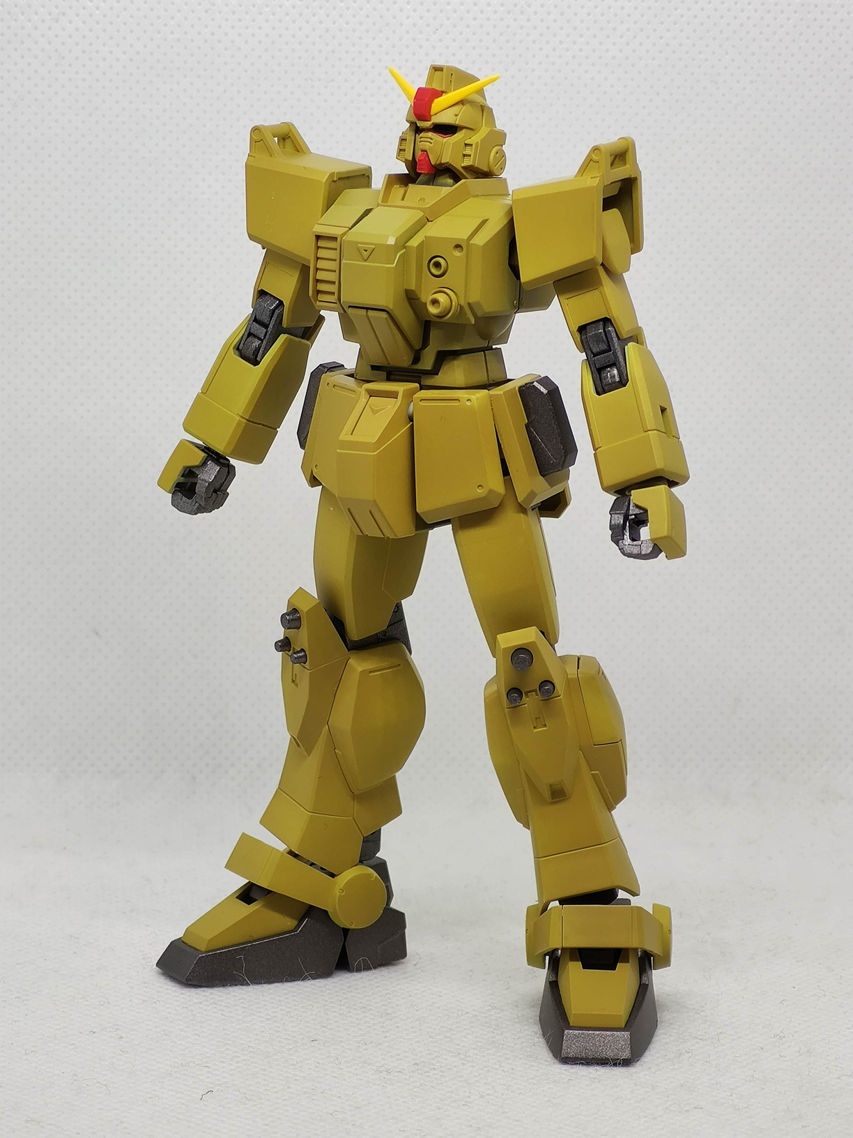 陸戦型ガンダム（迷彩色仕上げ）｜yukidarumaさんのガンプラ作品