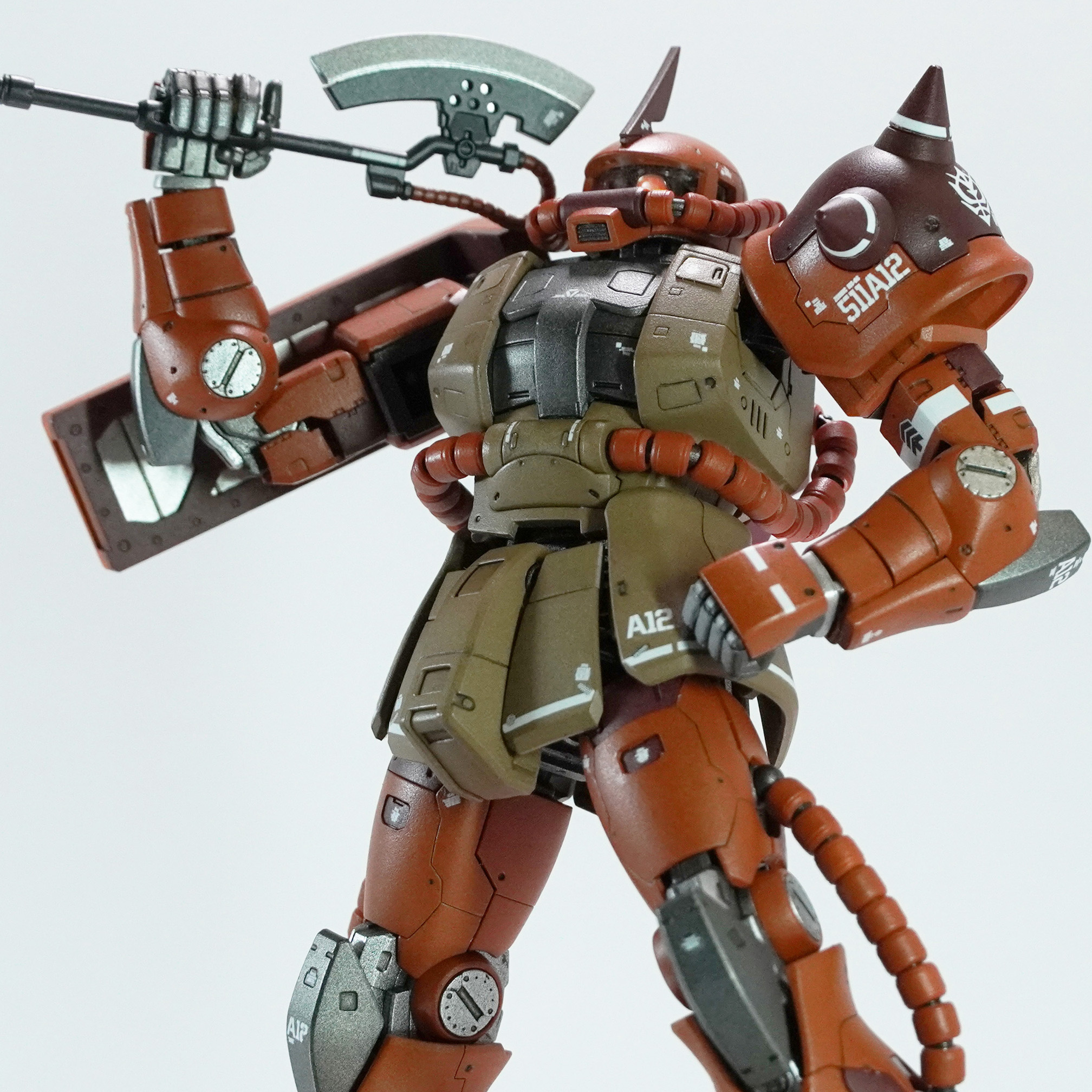 RG リアルタイプ風シャア専用ザクII｜モデロさんのガンプラ作品