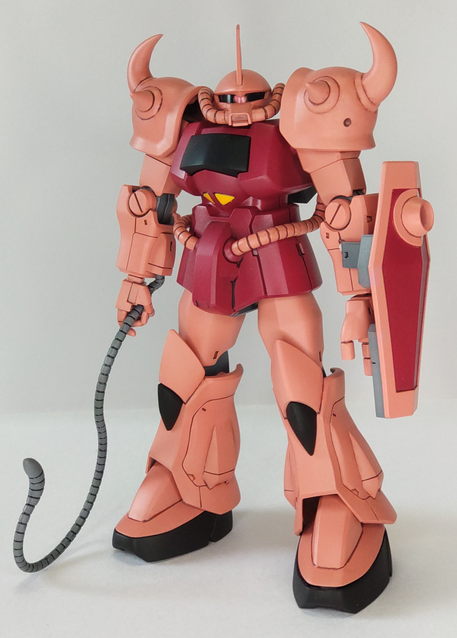 シャア専用グフ｜れいいちさんのガンプラ作品｜GUNSTA（ガンスタ）