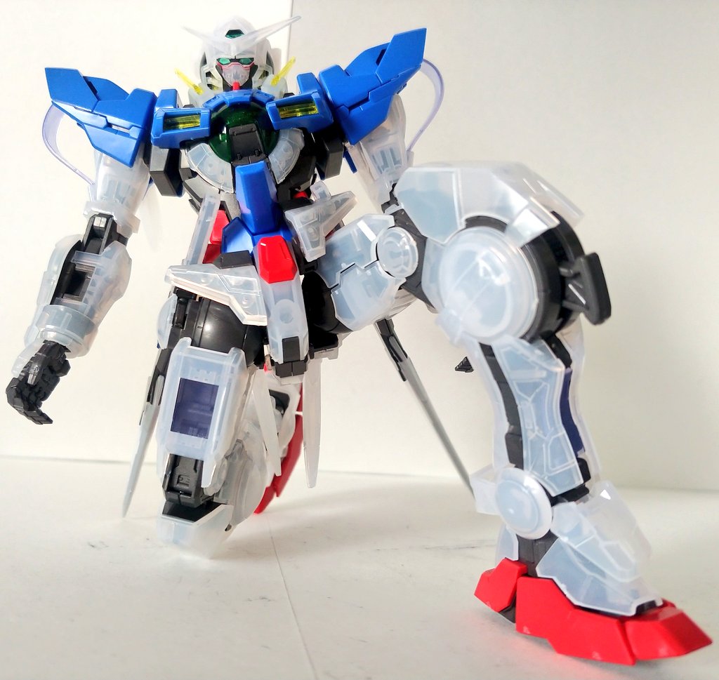 MG ガンダムエクシア ソリッドクリアアナザー｜火鉢さんのガンプラ作品