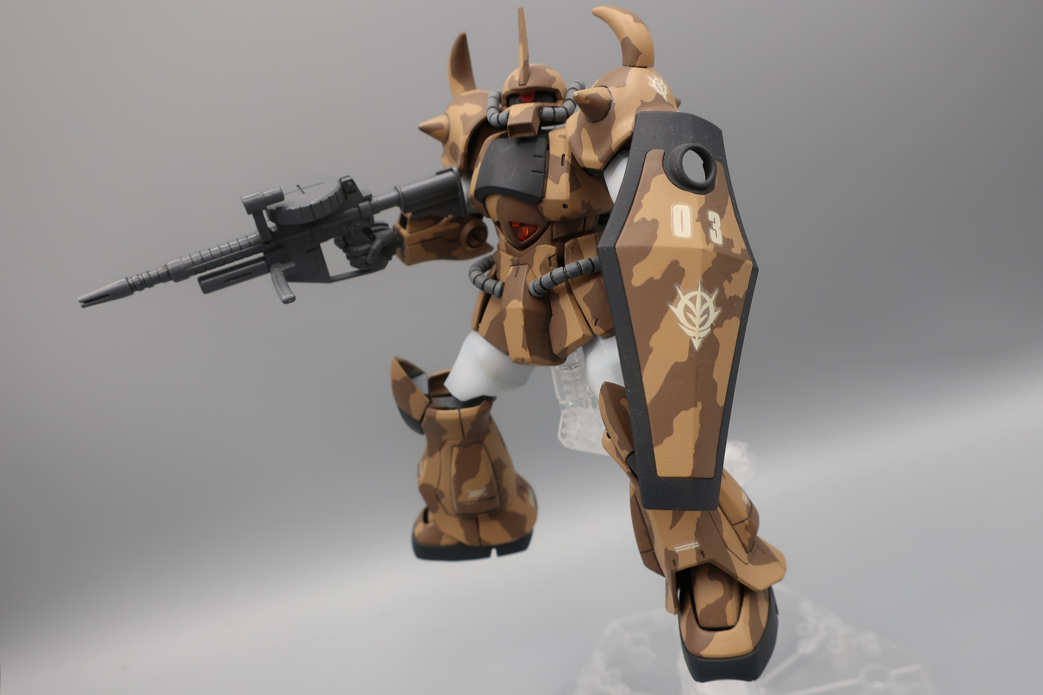 グフ 迷彩 砂漠仕様｜Nakanukaさんのガンプラ作品｜GUNSTA（ガンスタ）