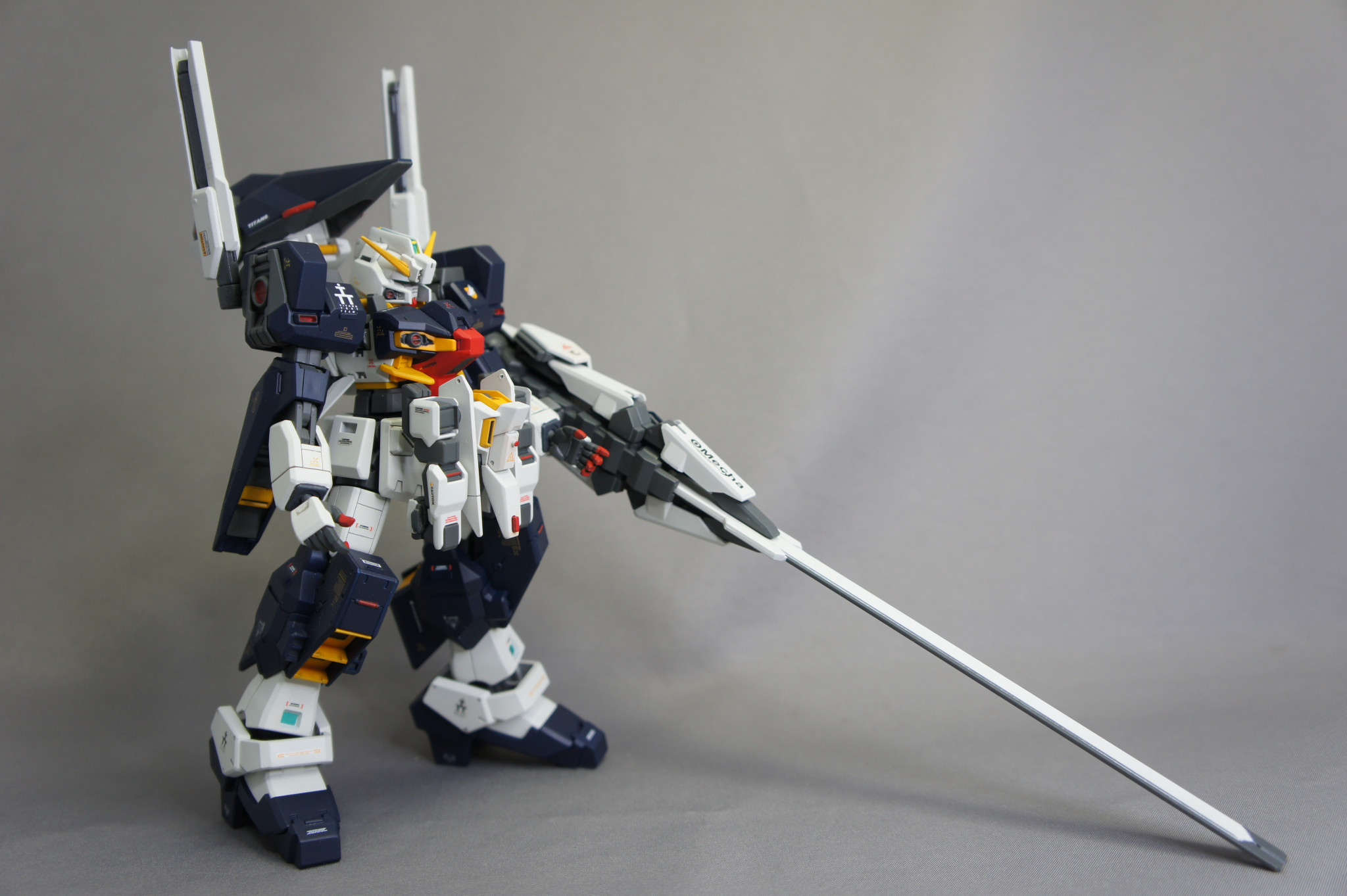 HGUC ガンダムTR-1 [ハイゼンスレイ］｜らっしーさんのガンプラ作品