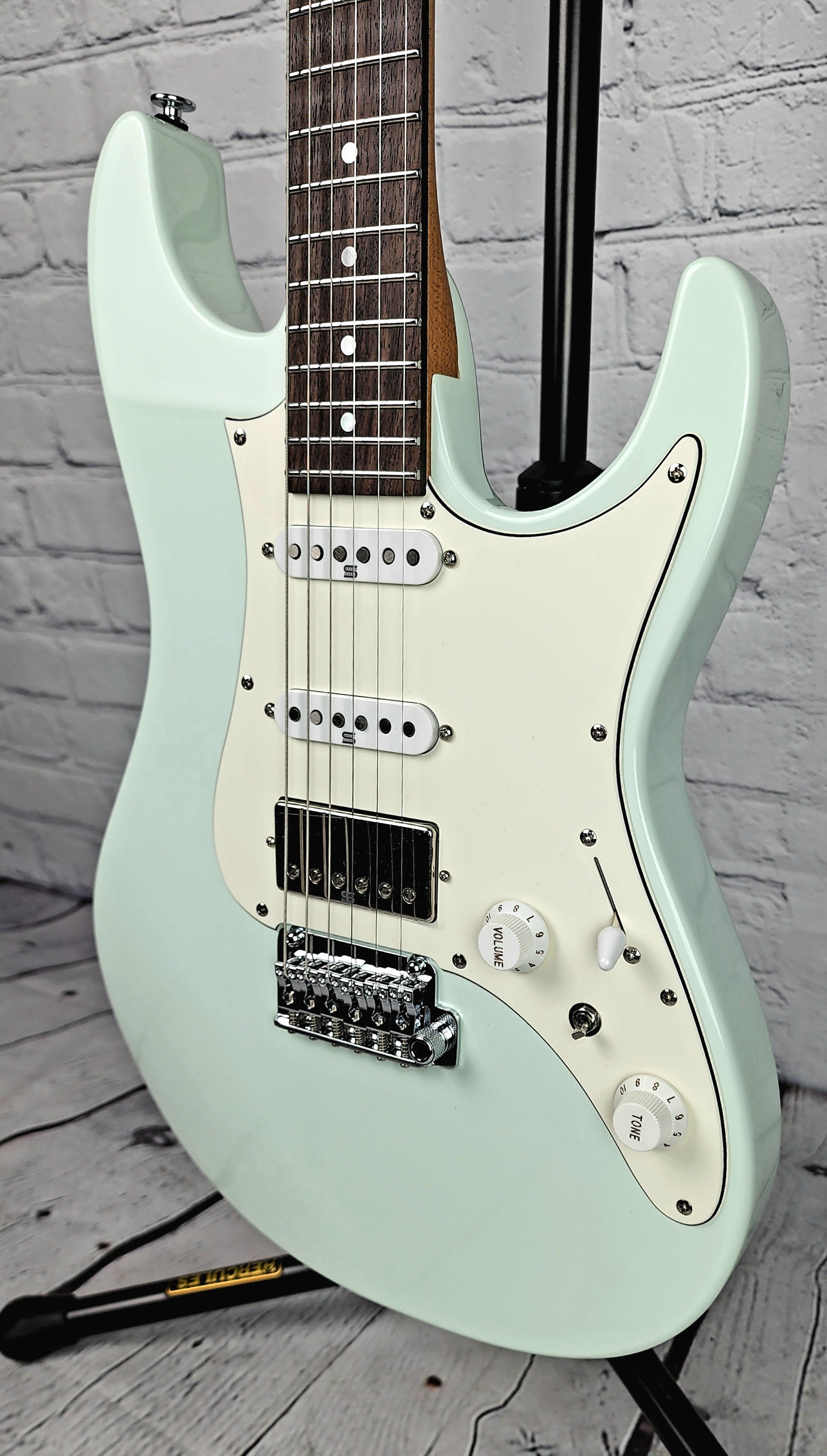 Ibanez Prestige AZ2204NW Electric Guitar Mint Green – Guitar Brando