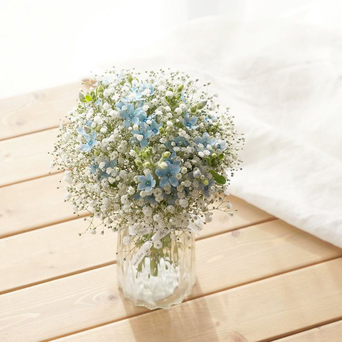 かすみ草とブルースターのブーケ』 生花 | 横浜花まりか フラワーギフト店