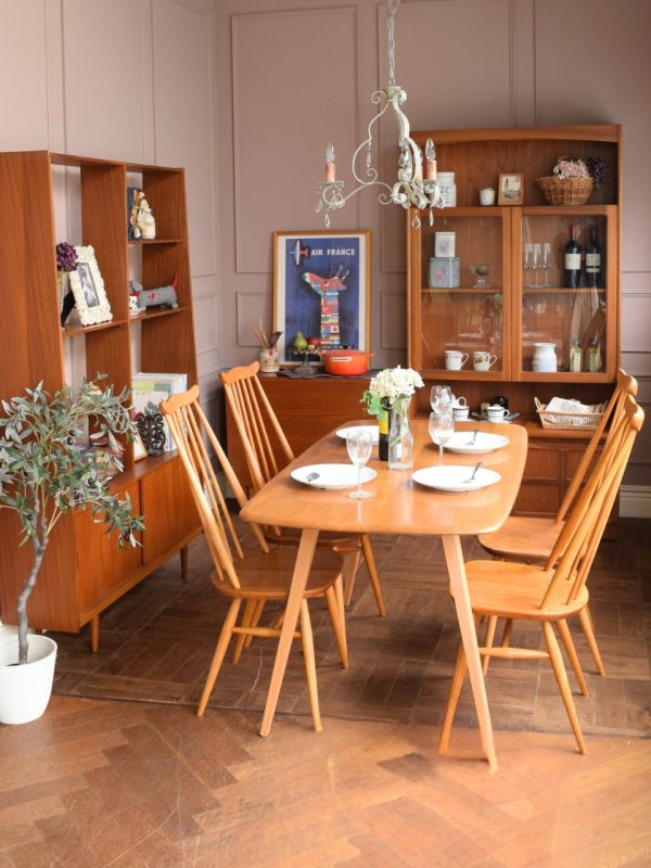 北欧スタイルのおしゃれなオープンシェルフキャビネット、ビンテージの