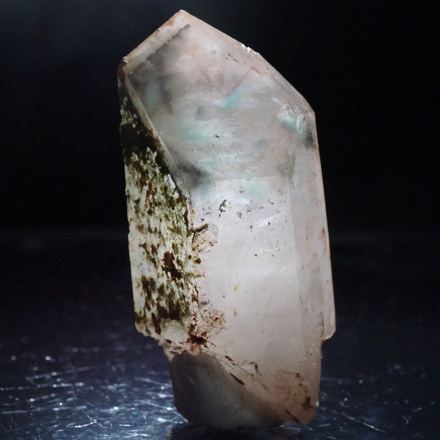 南アフリカ産 アホイトinクォーツ – 天然石ハッピーギフト