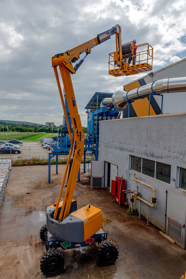 屈伸型ブーム HA16 RTJ | Haulotte Japan