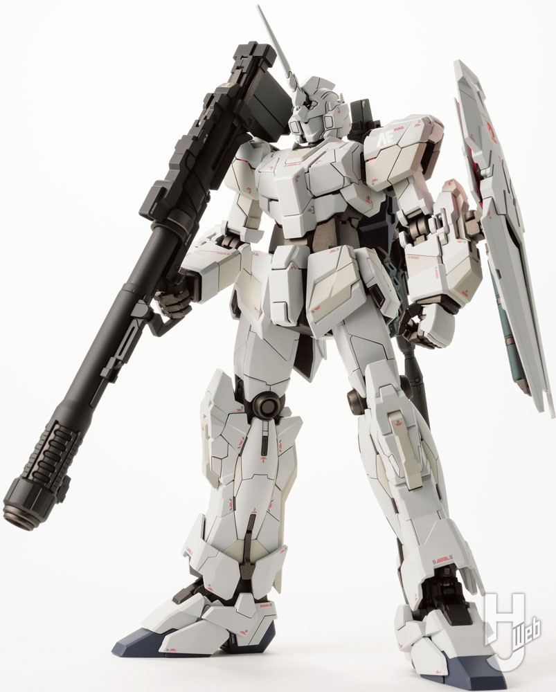 MGユニコーンガンダム Ver.Ka」実物大立像を参考にディテールや塗装で